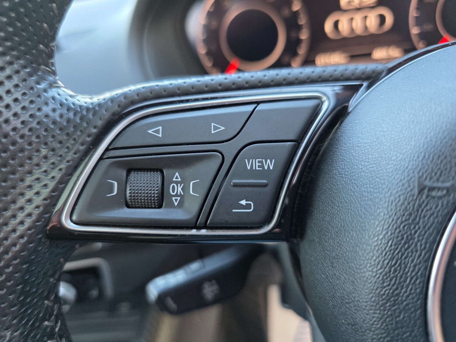 Used Audi Q2 2017 for sale - 77745407: Photo 39