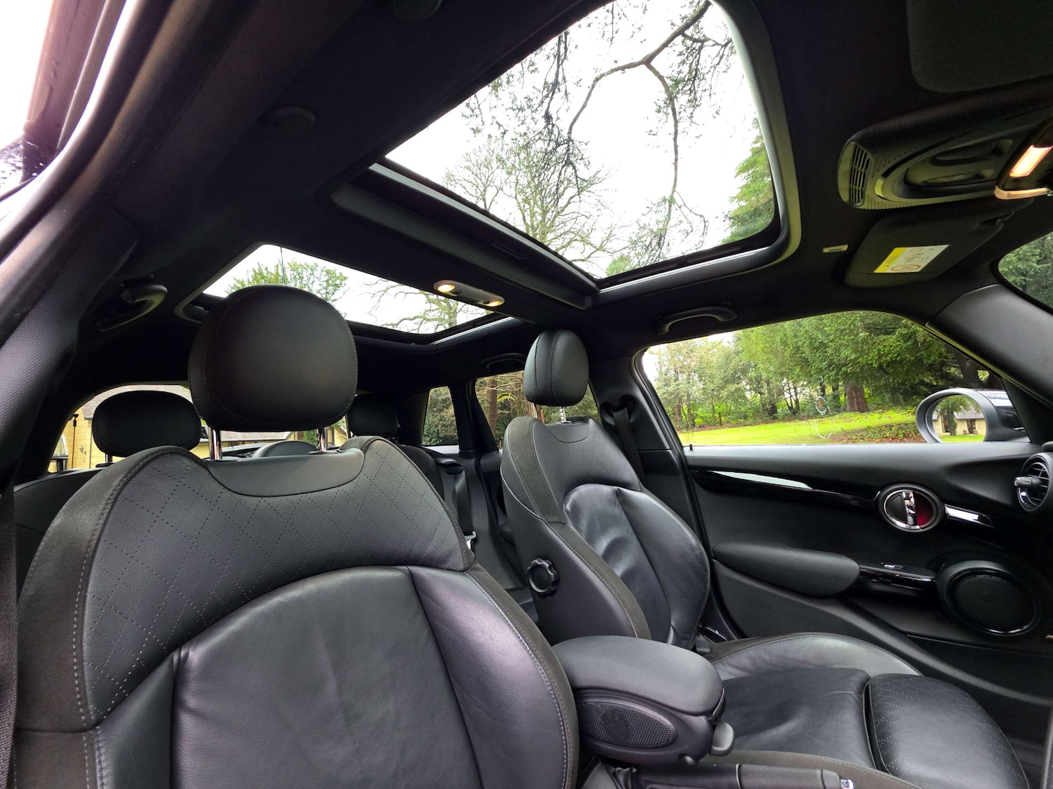 Used MINI Hatch 2019 for sale - 77606780: Photo 3