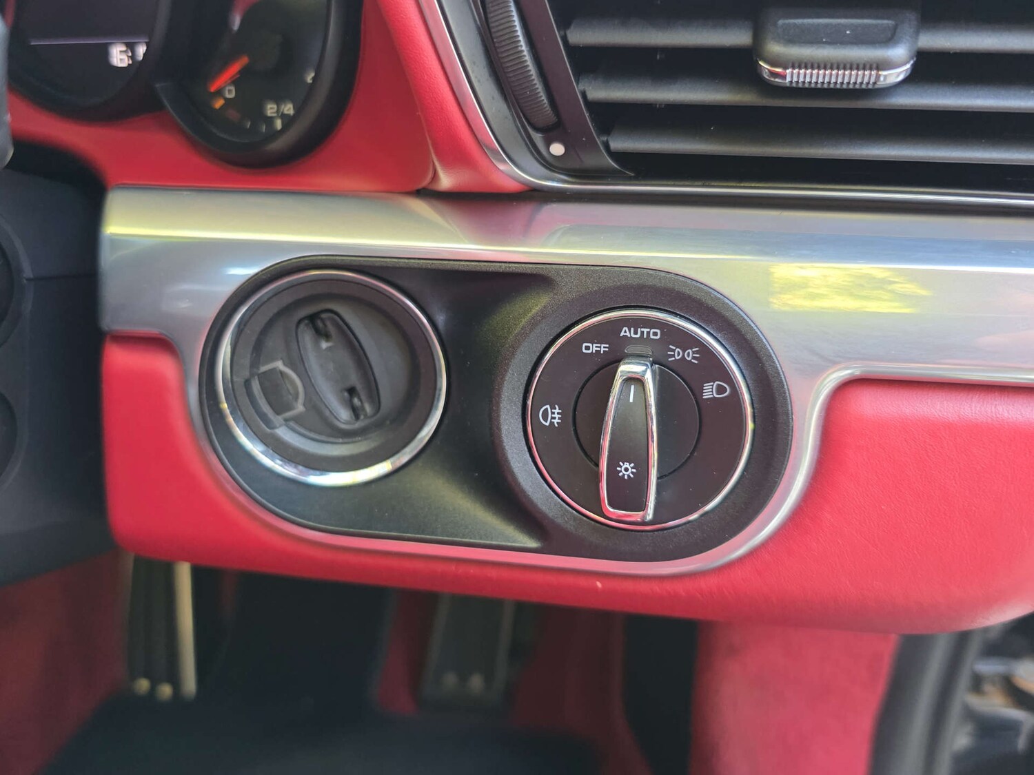 Used Porsche 911 2012 for sale - 76101650: Photo 43