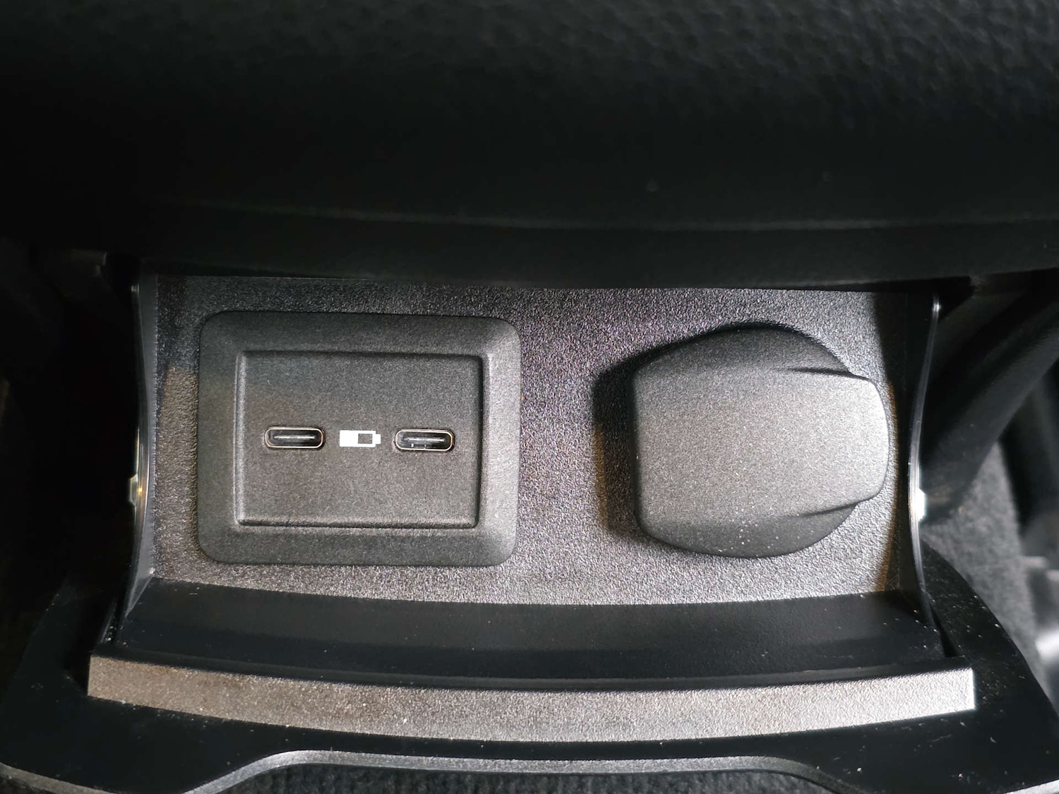 Used Mercedes-Benz GLC 2019 for sale - 76544271: Photo 35