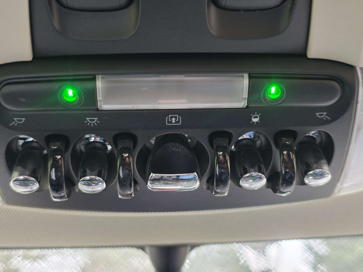 Used MINI Hatch 2018 for sale - 77621872: Photo 38