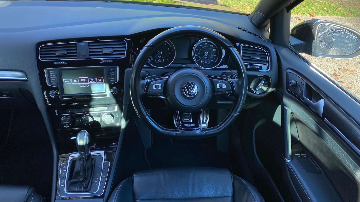Used Volkswagen Golf 2016 for sale - 76640005: Photo 9