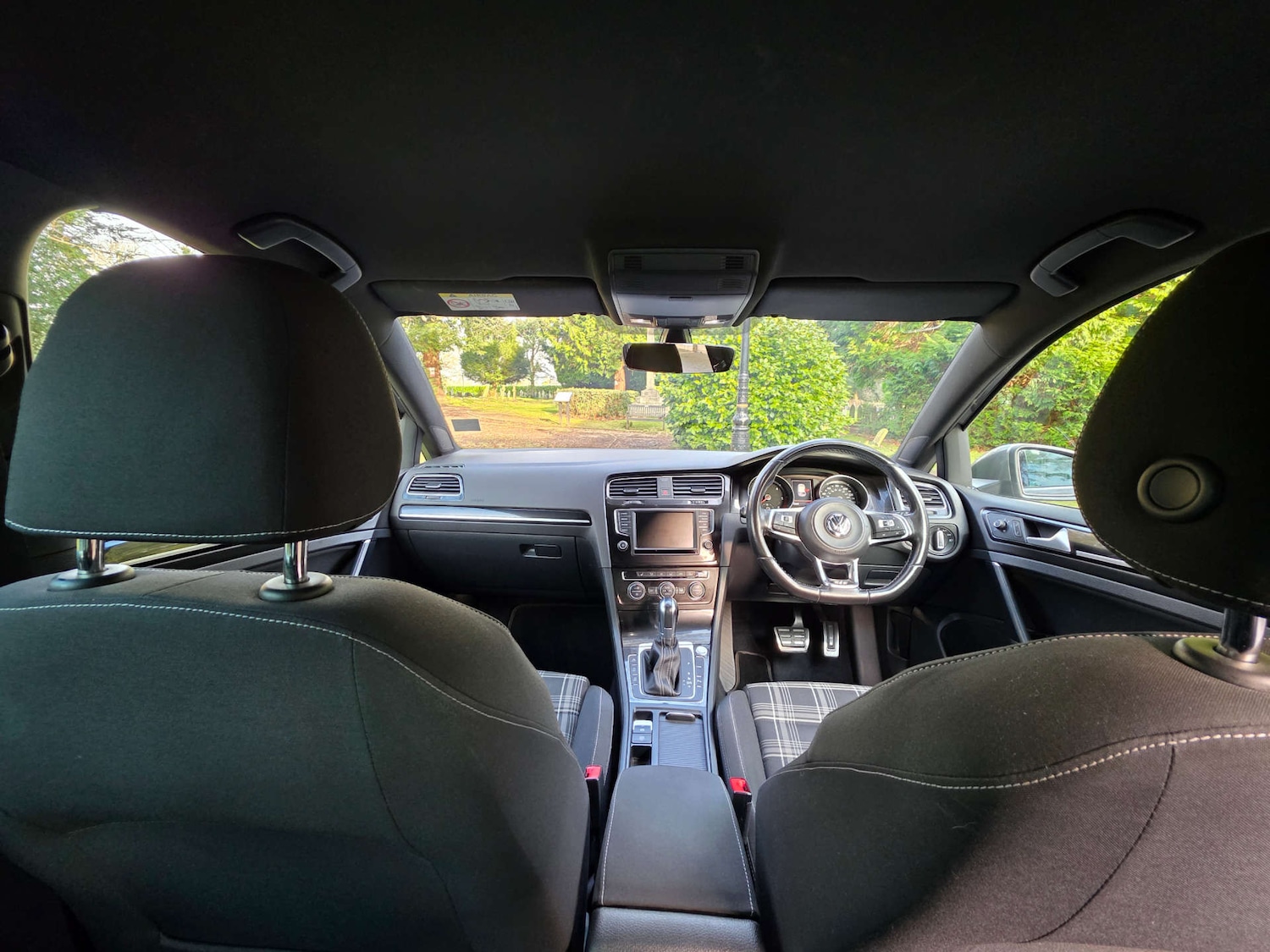 Used Volkswagen Golf 2016 for sale - 77151087: Photo 32