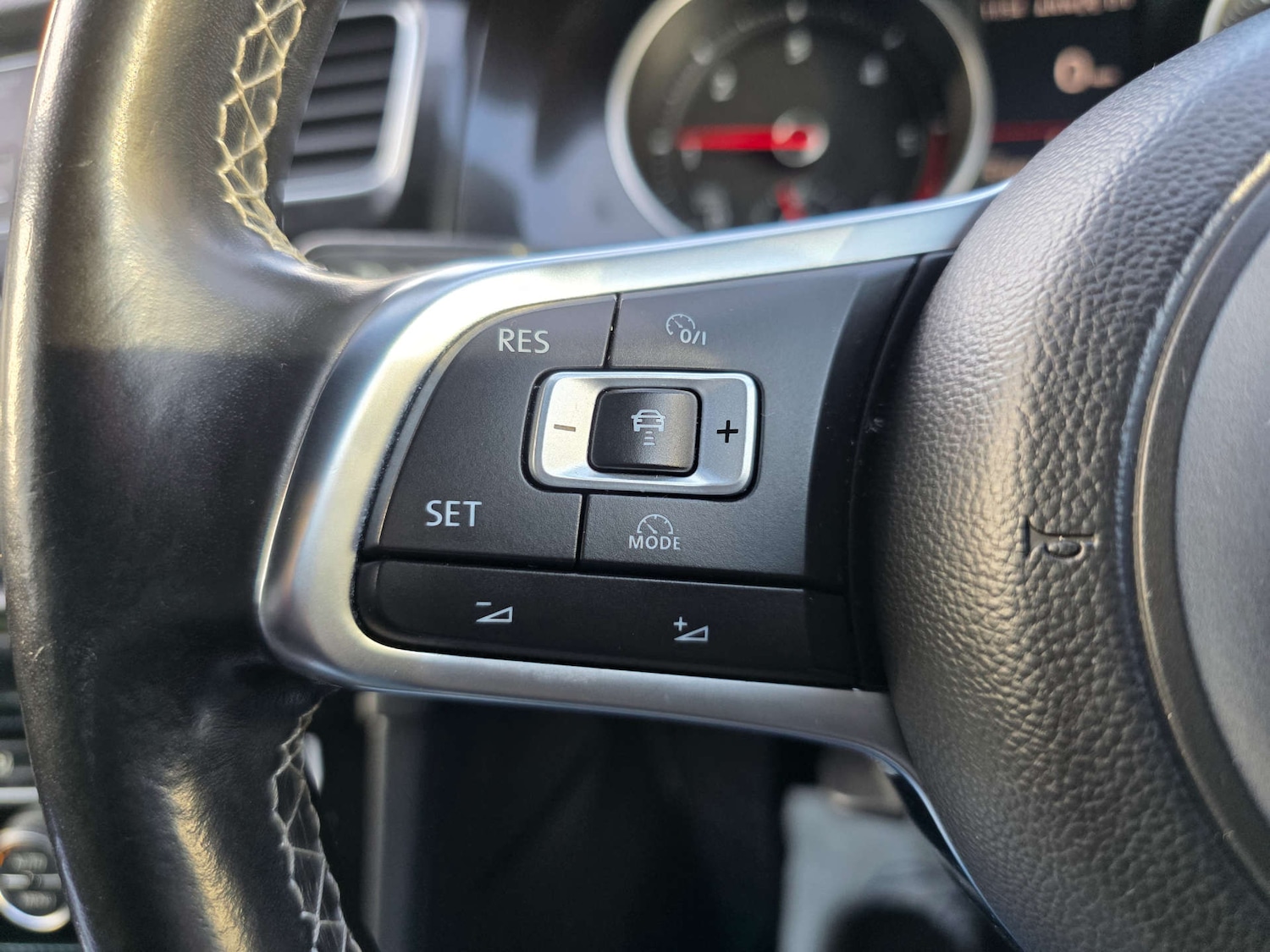 Used Volkswagen Golf 2016 for sale - 77151087: Photo 36