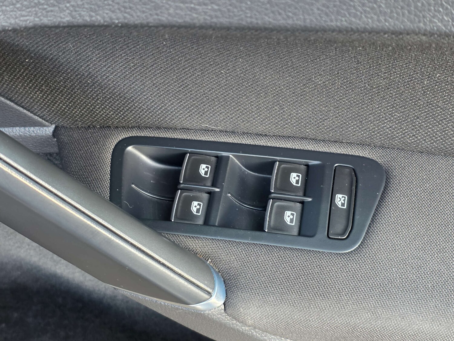 Used Volkswagen Golf 2016 for sale - 77151087: Photo 39