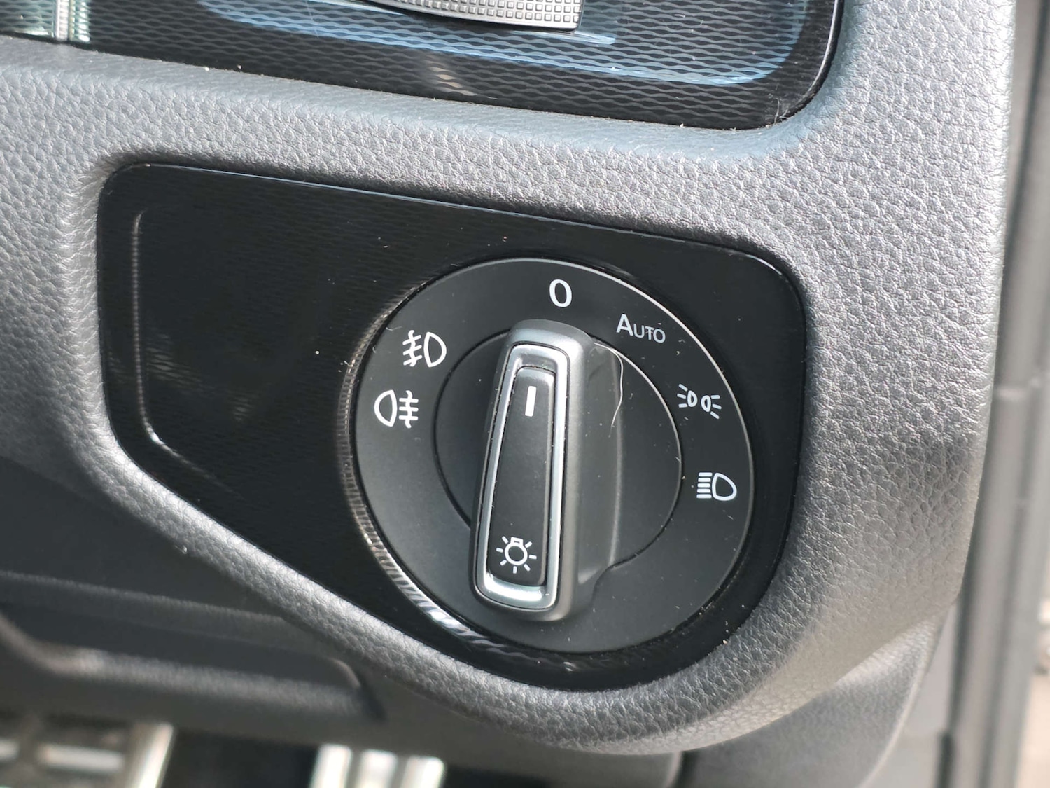 Used Volkswagen Golf 2016 for sale - 77151087: Photo 41