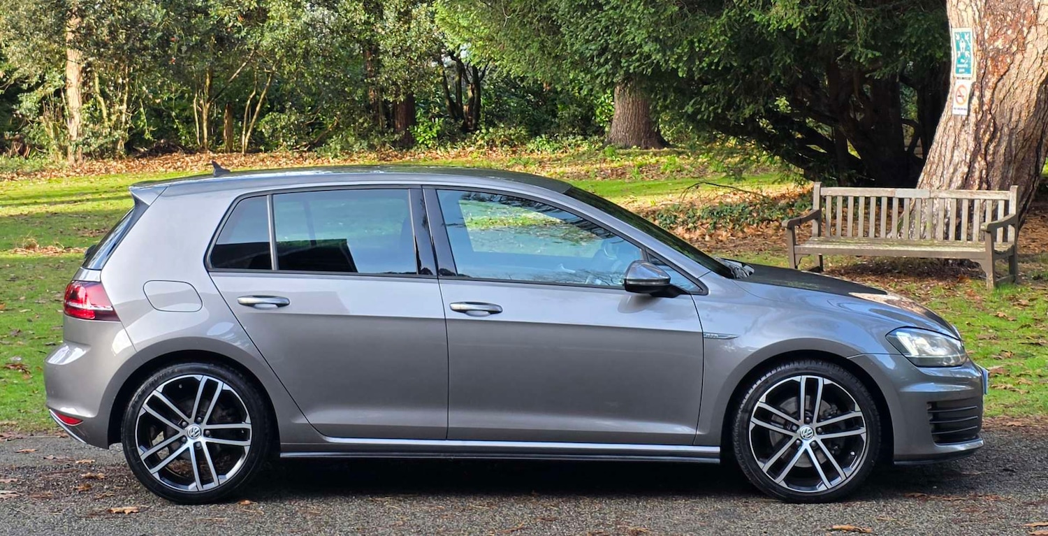 Used Volkswagen Golf 2016 for sale - 77151087: Photo 5