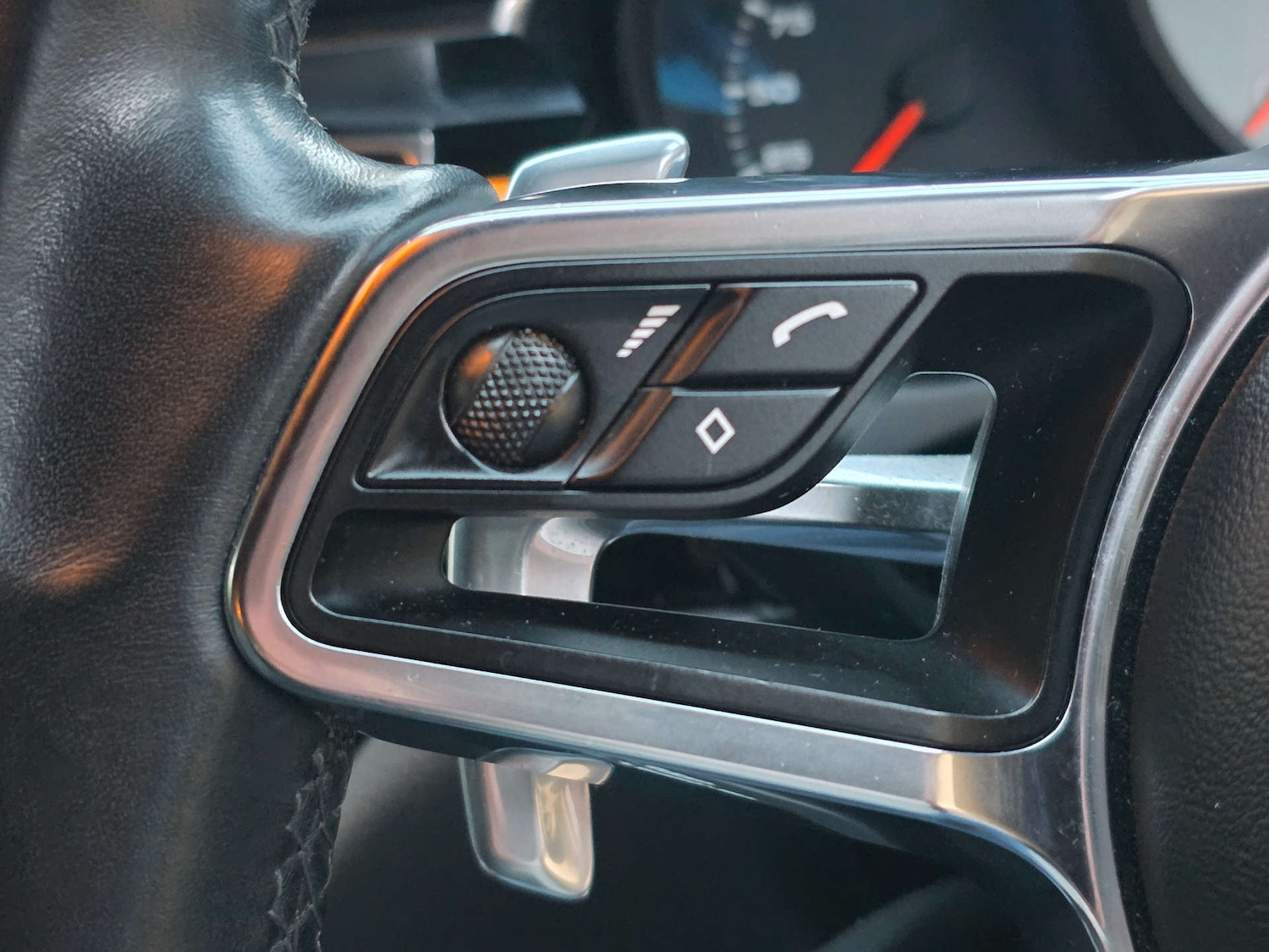 Used Porsche Macan 2015 for sale - 76894461: Photo 42