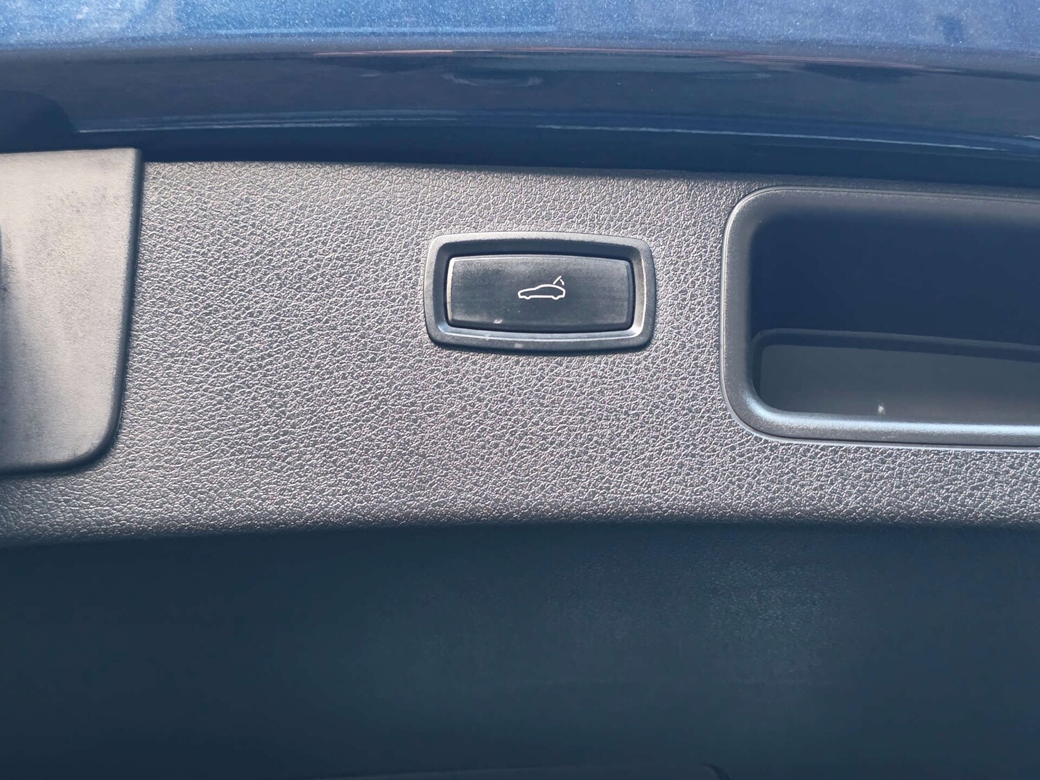 Used Porsche Macan 2015 for sale - 76894461: Photo 48