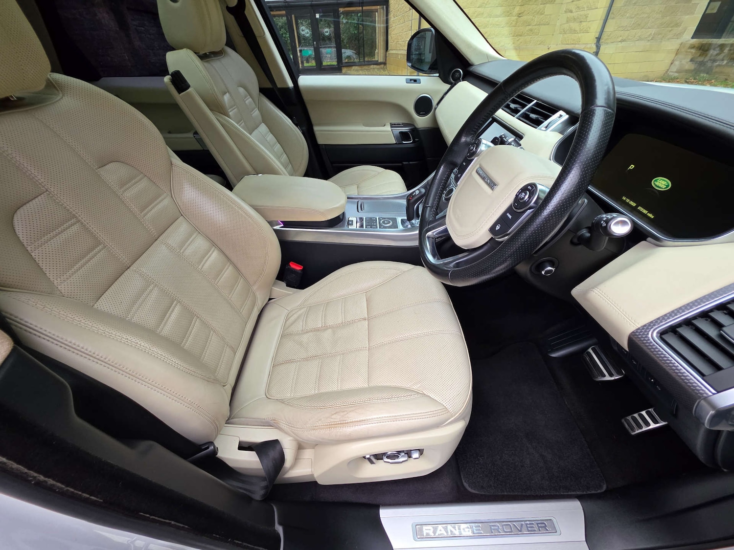 Used Land Rover Range Rover Sport 2016 for sale - 76985164: Photo 18