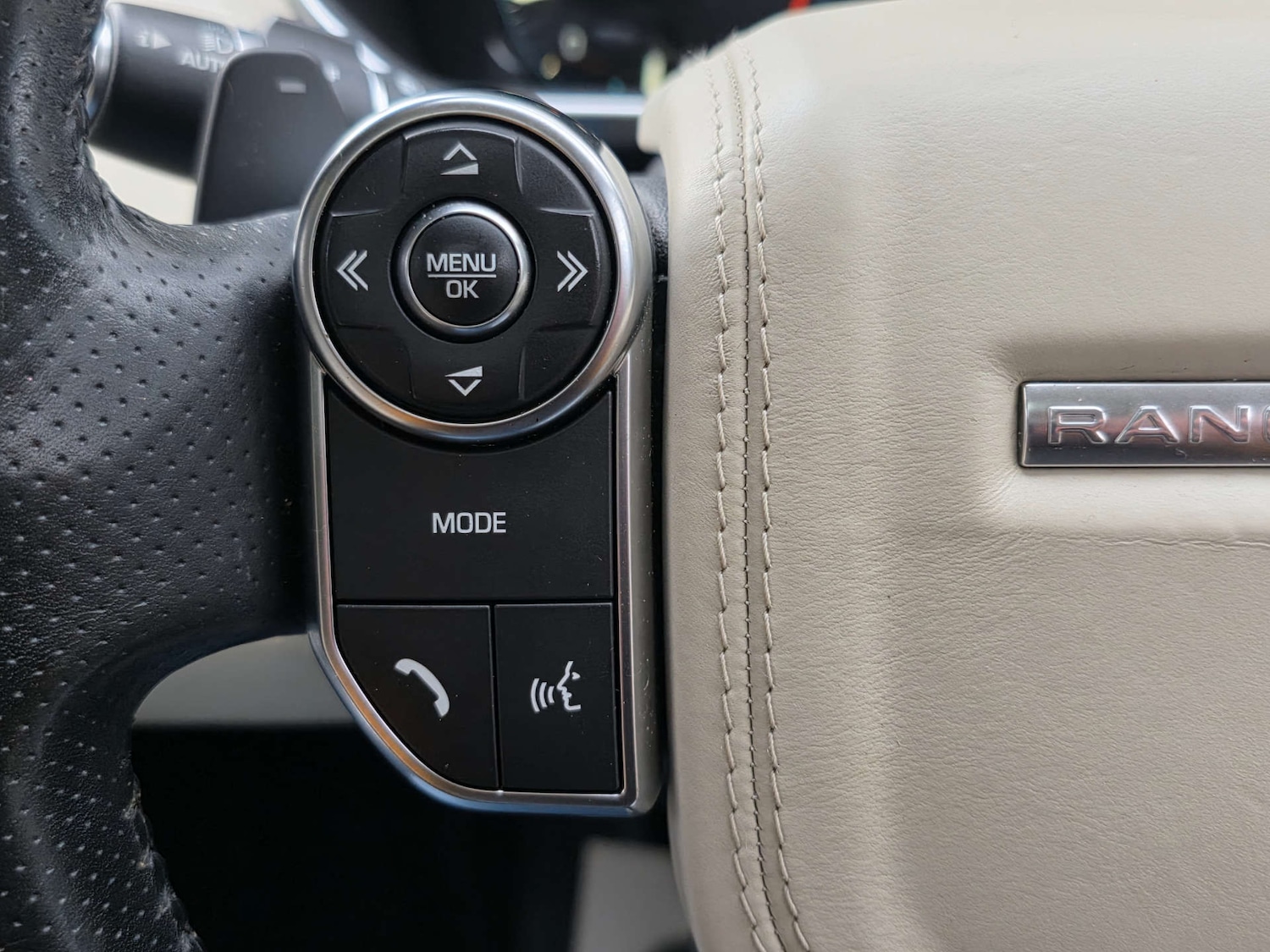 Used Land Rover Range Rover Sport 2016 for sale - 76985164: Photo 40