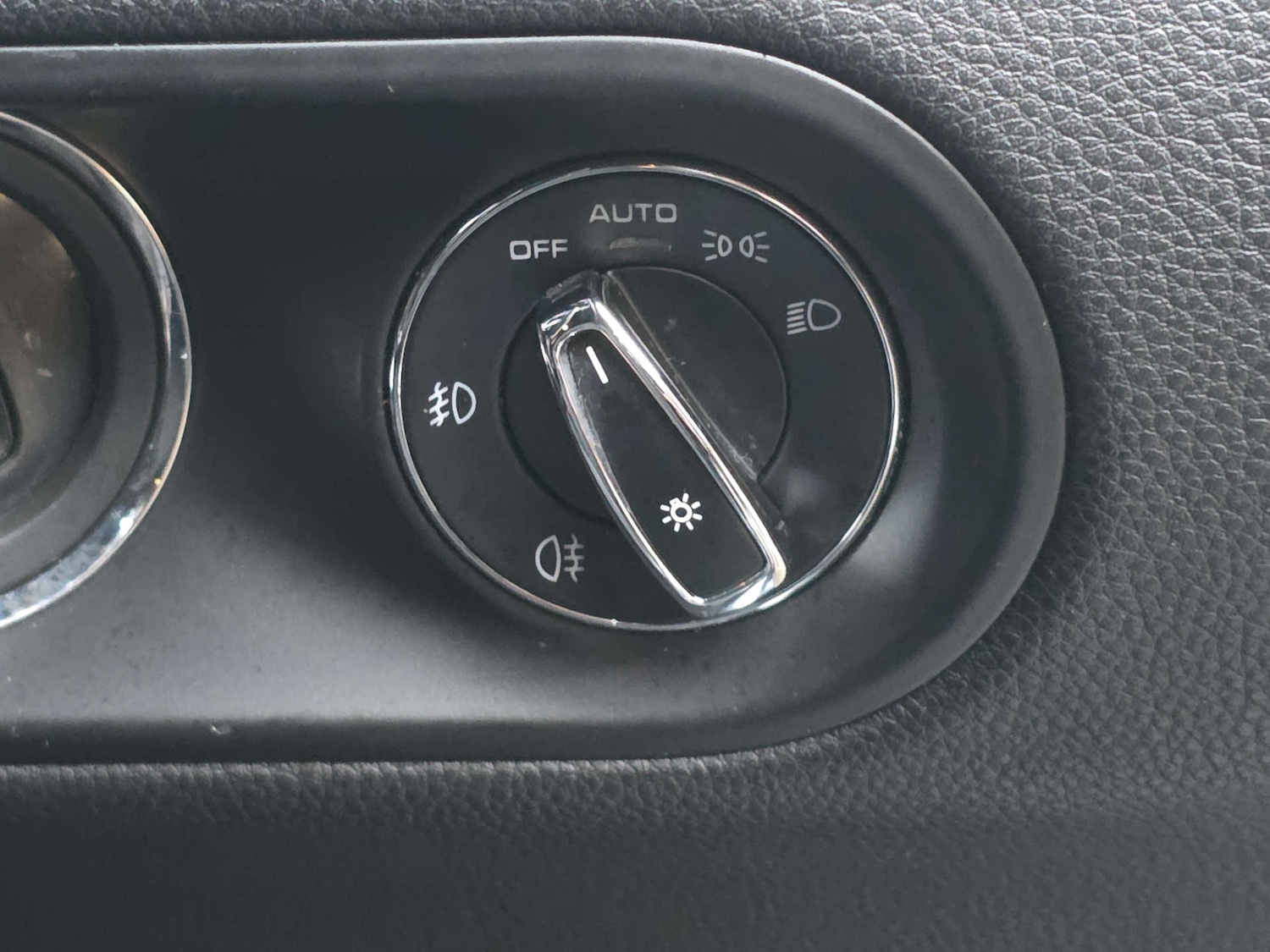 Used Porsche Macan 2015 for sale - 76985167: Photo 46