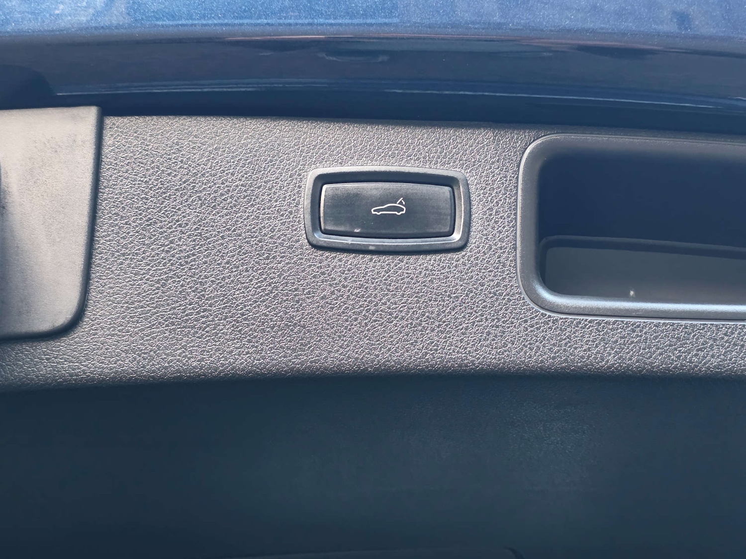 Used Porsche Macan 2015 for sale - 76985167: Photo 48