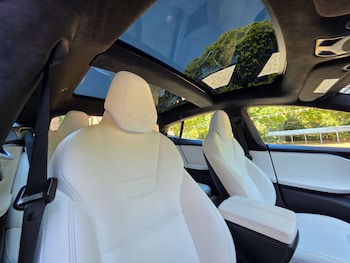 Used Tesla Model S 2017 for sale - 79458007: Photo