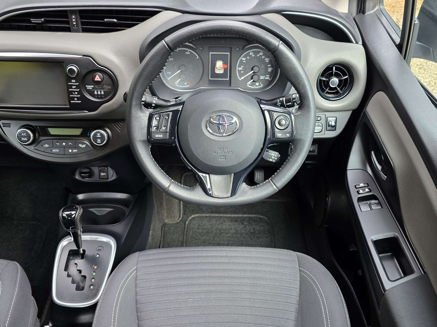 Used Toyota Yaris 2018 for sale - 76422510: Photo 34