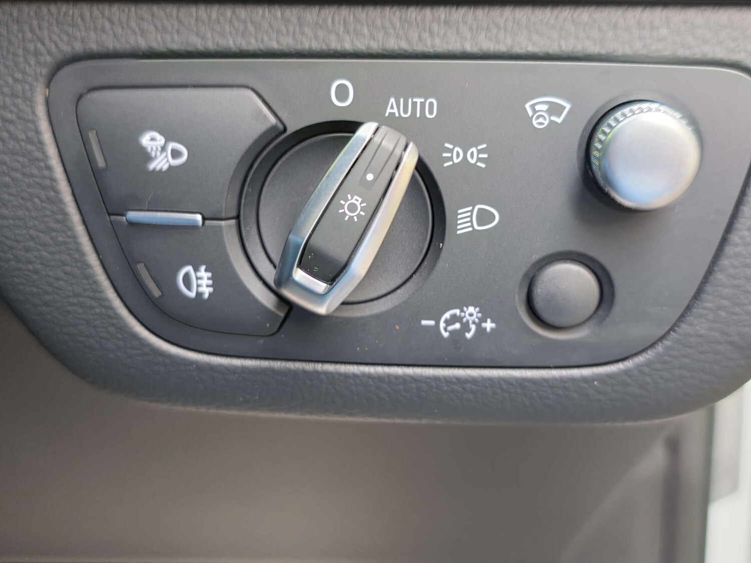 Used Audi Q5 2020 for sale - 76625109: Photo 47