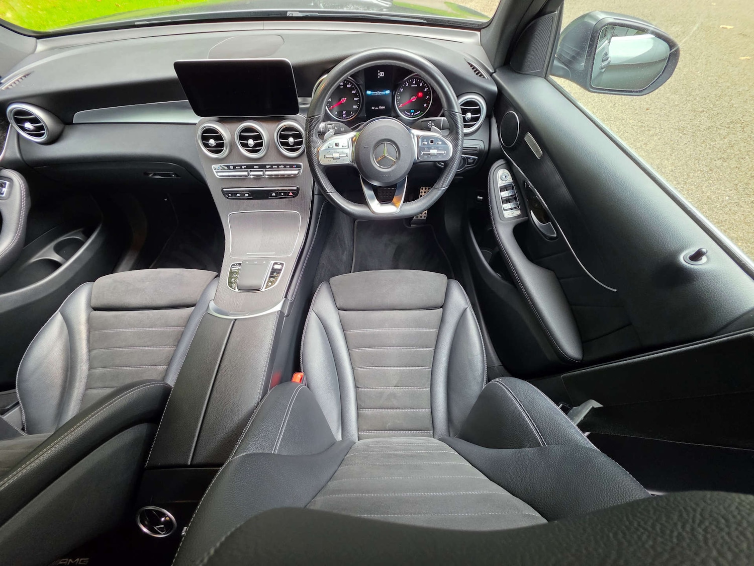 Used Mercedes-Benz GLC 2020 for sale - 76220604: Photo 10