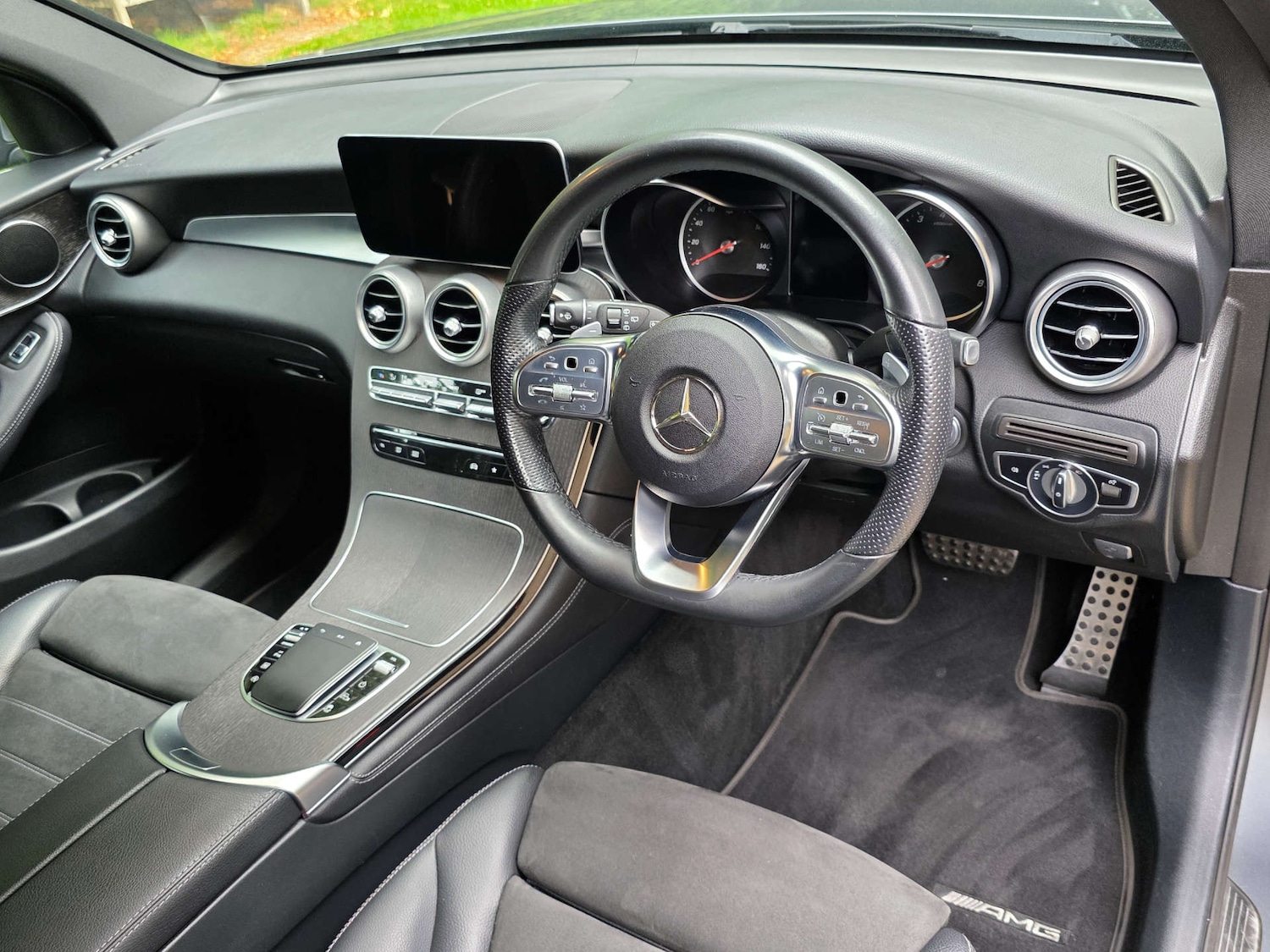 Used Mercedes-Benz GLC 2020 for sale - 76220604: Photo 12