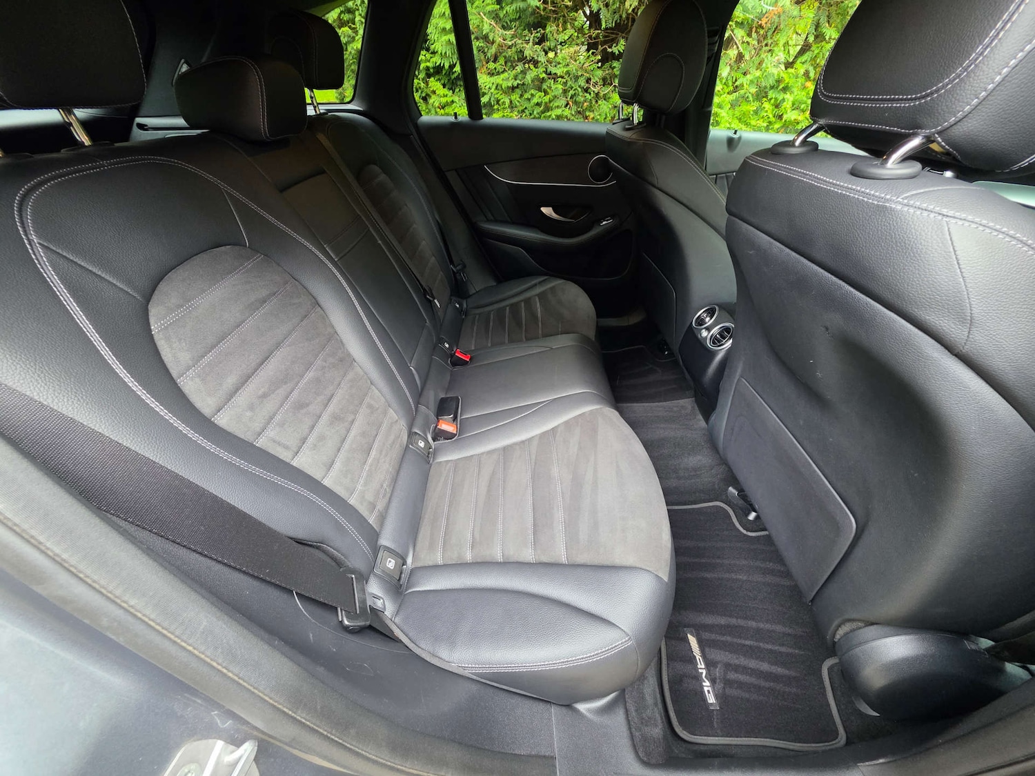 Used Mercedes-Benz GLC 2020 for sale - 76220604: Photo 15