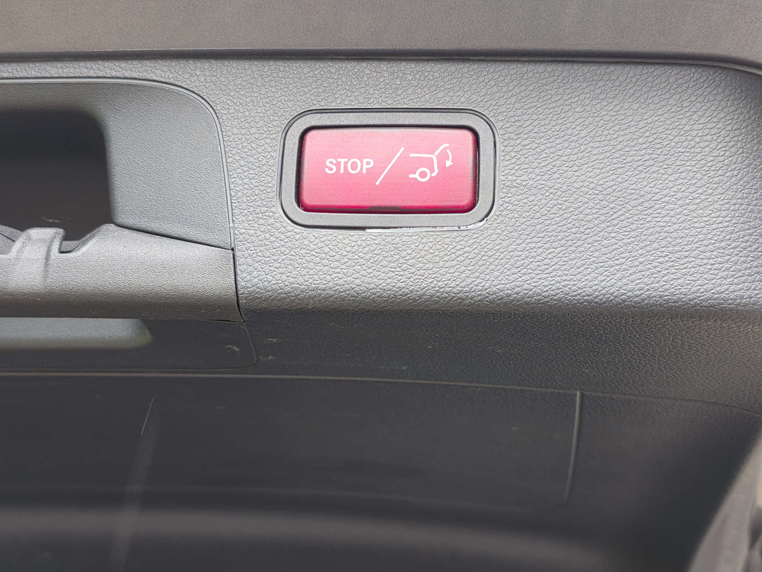 Used Mercedes-Benz GLC 2020 for sale - 76220604: Photo 17