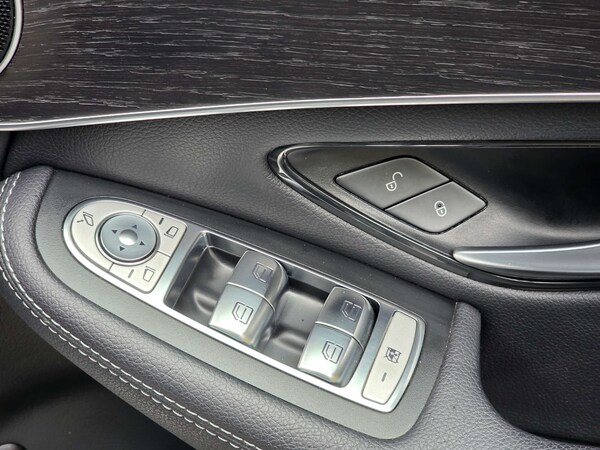 Used Mercedes-Benz GLC 2020 for sale - 76220604: Photo 39