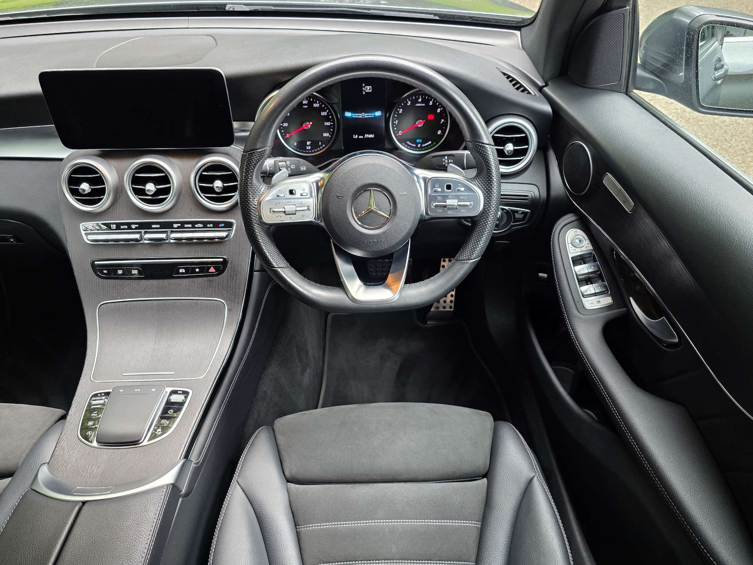 Used Mercedes-Benz GLC 2020 for sale - 76220604: Photo 67