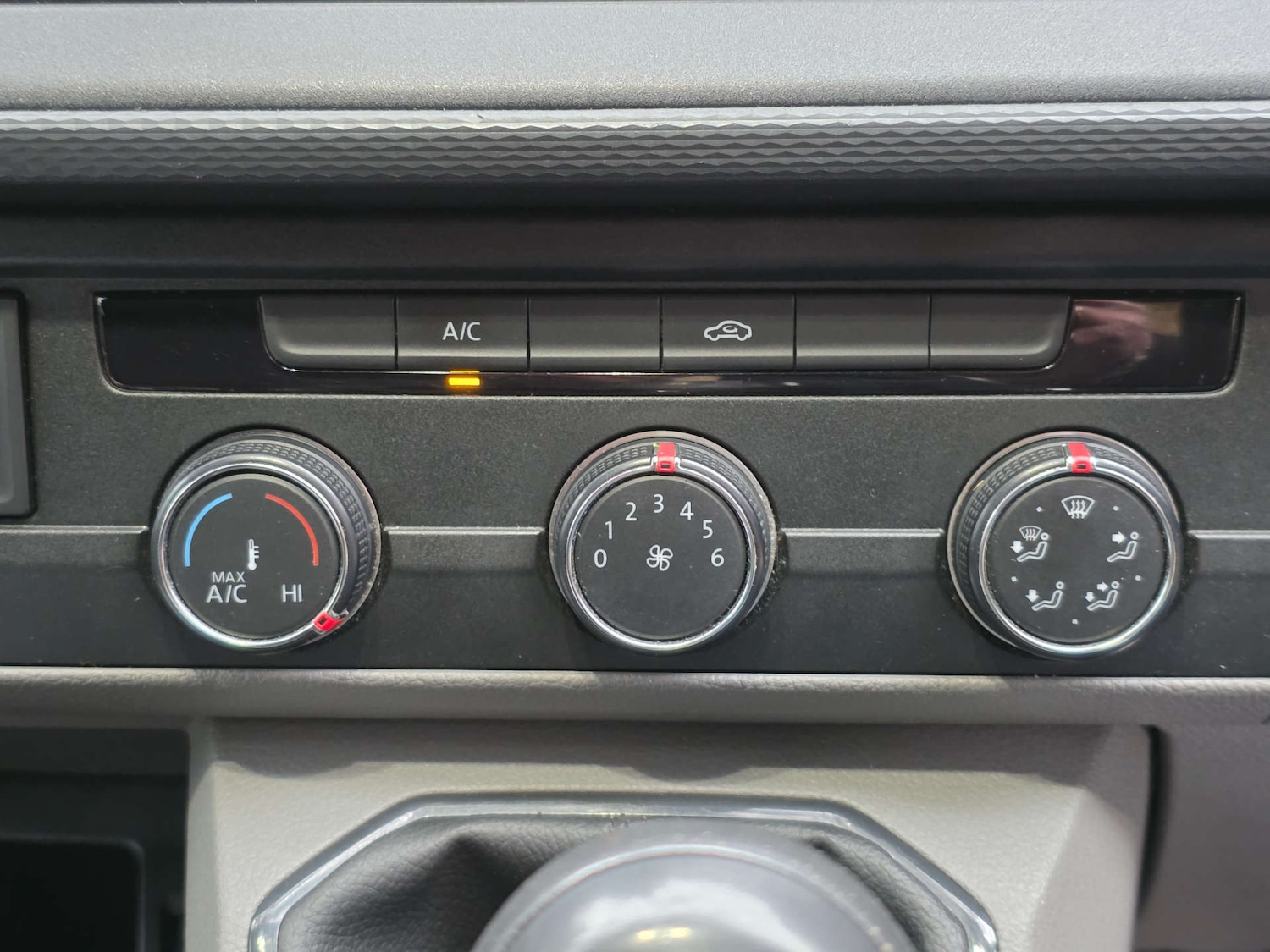 Used Volkswagen Transporter 2022 for sale - 77310960: Photo 34