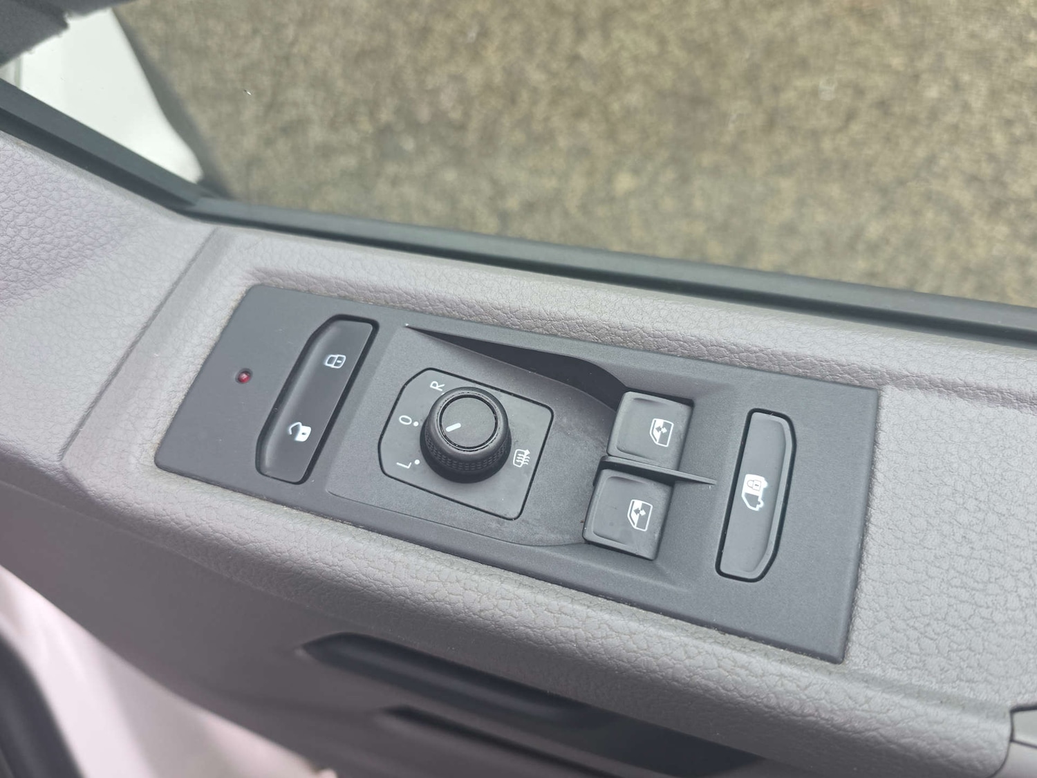 Used Volkswagen Transporter 2022 for sale - 77310960: Photo 36