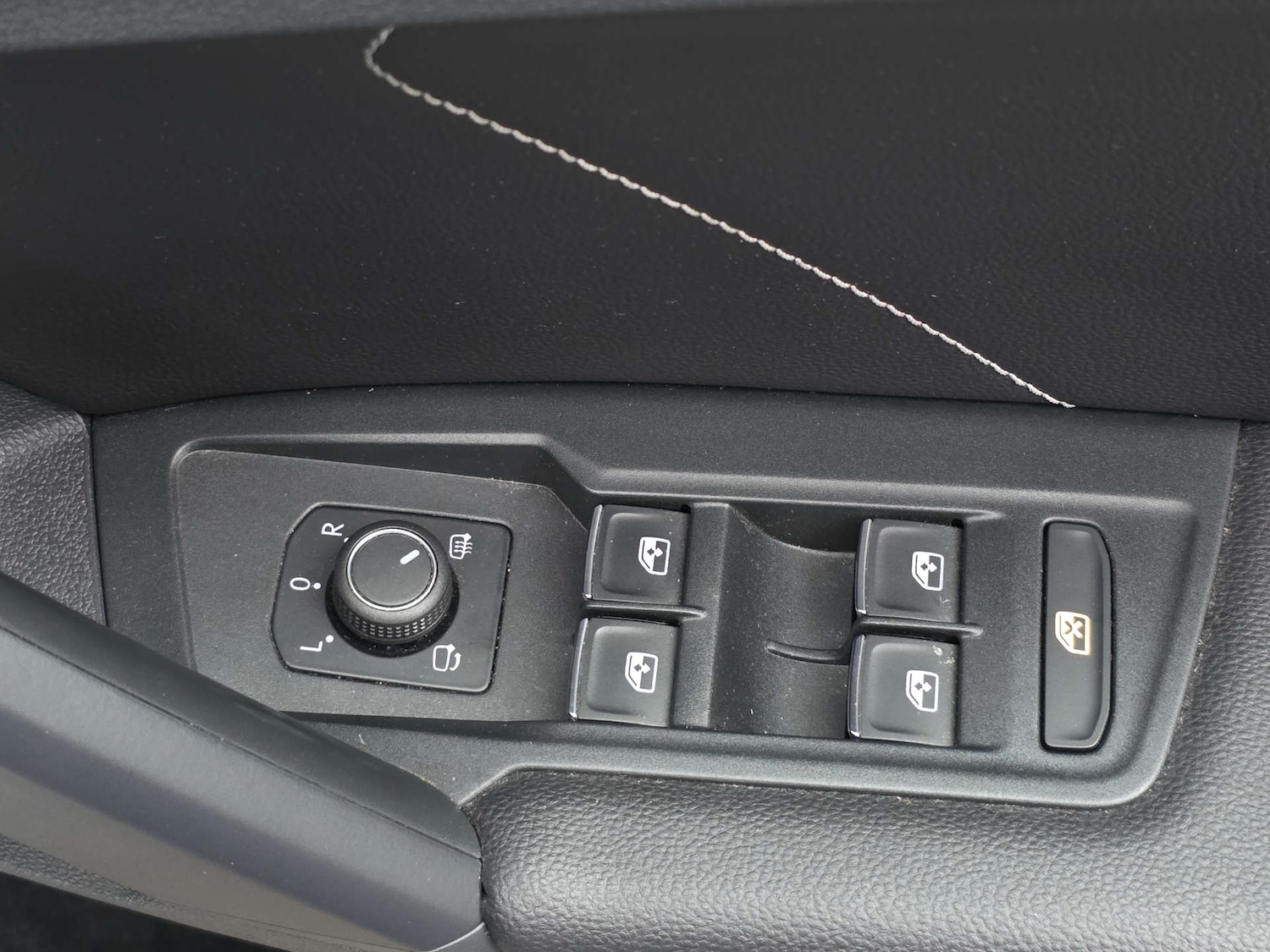 Used Volkswagen Tiguan 2021 for sale - 76985169: Photo 50