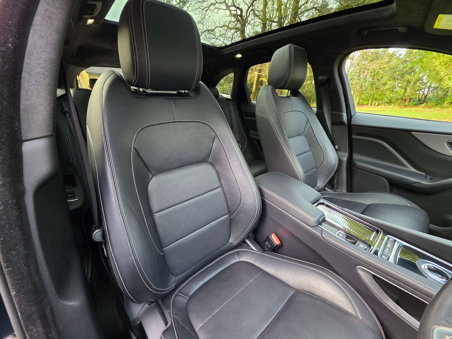 Used Jaguar F-Pace 2019 for sale - 77105767: Photo 14