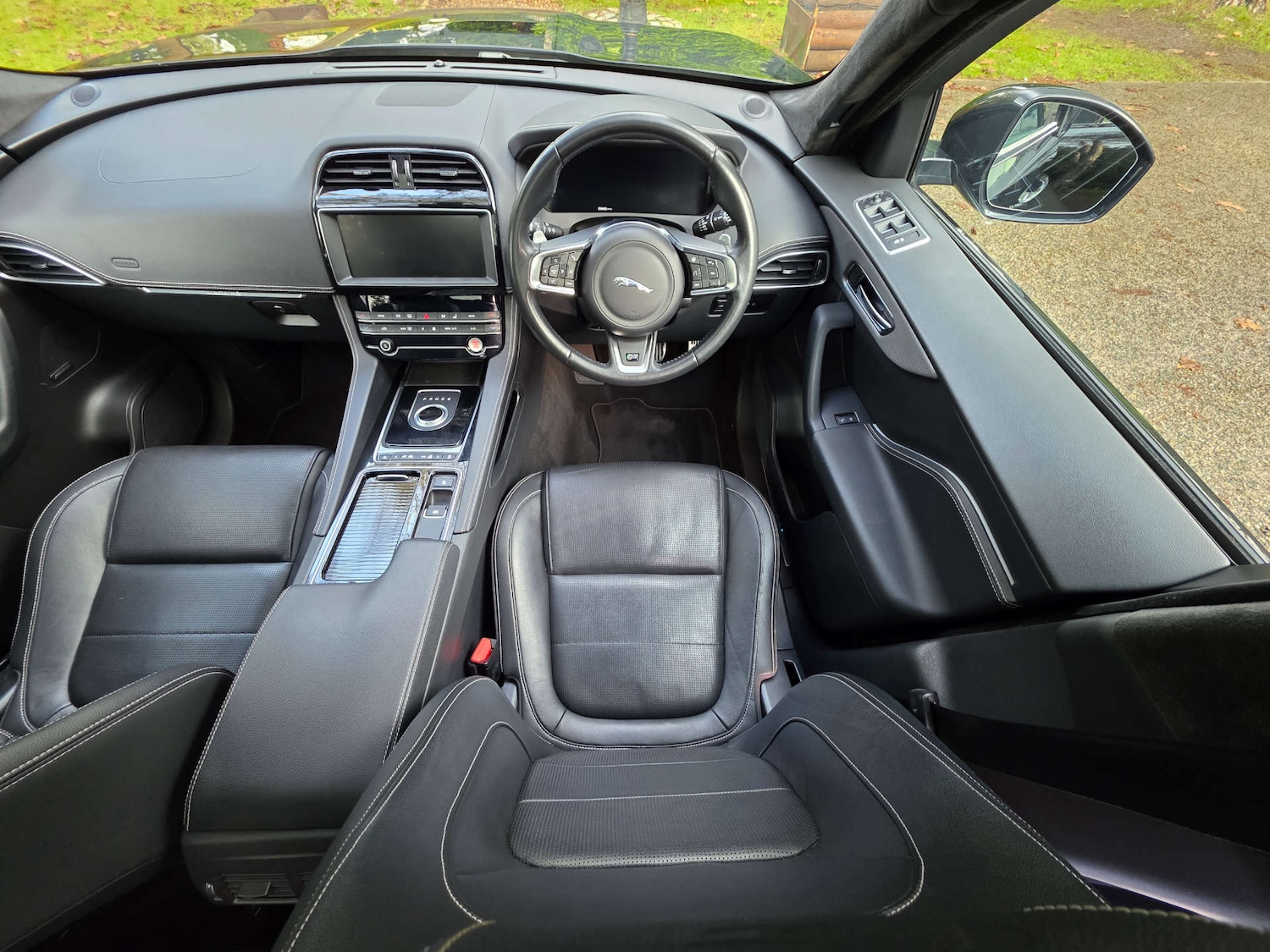 Used Jaguar F-Pace 2019 for sale - 77105767: Photo 16