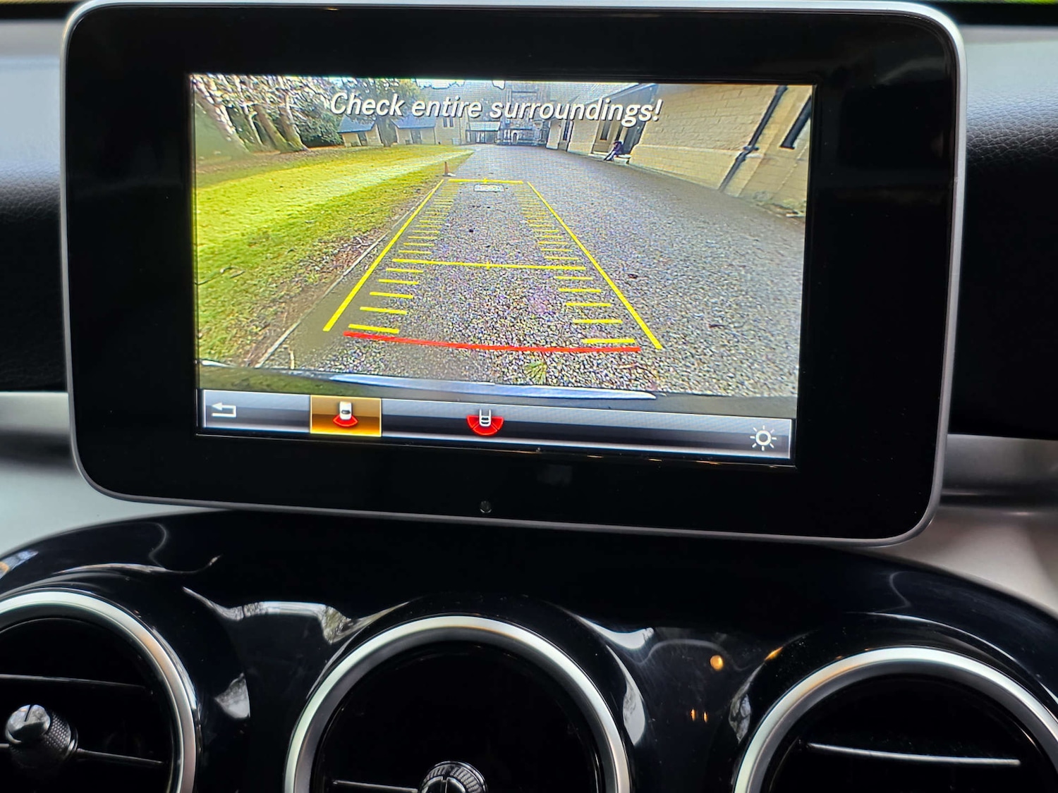 Used Mercedes-Benz GLC 2018 for sale - 76985172: Photo 16