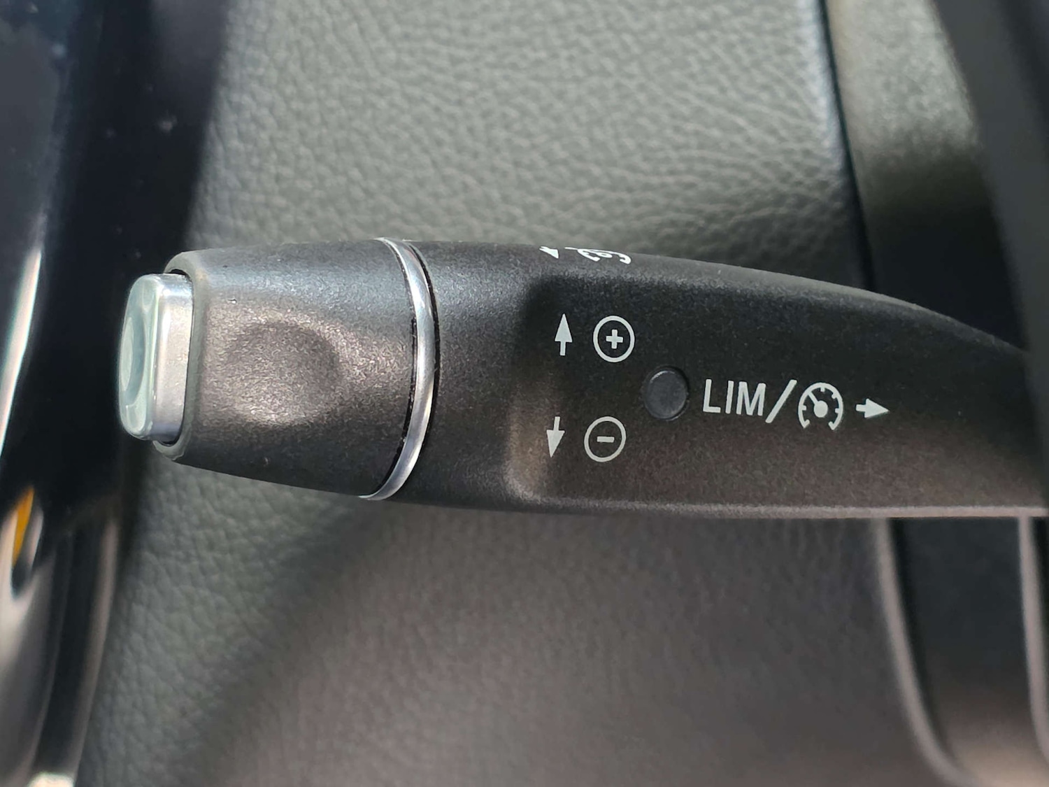 Used Mercedes-Benz GLC 2018 for sale - 76985172: Photo 29