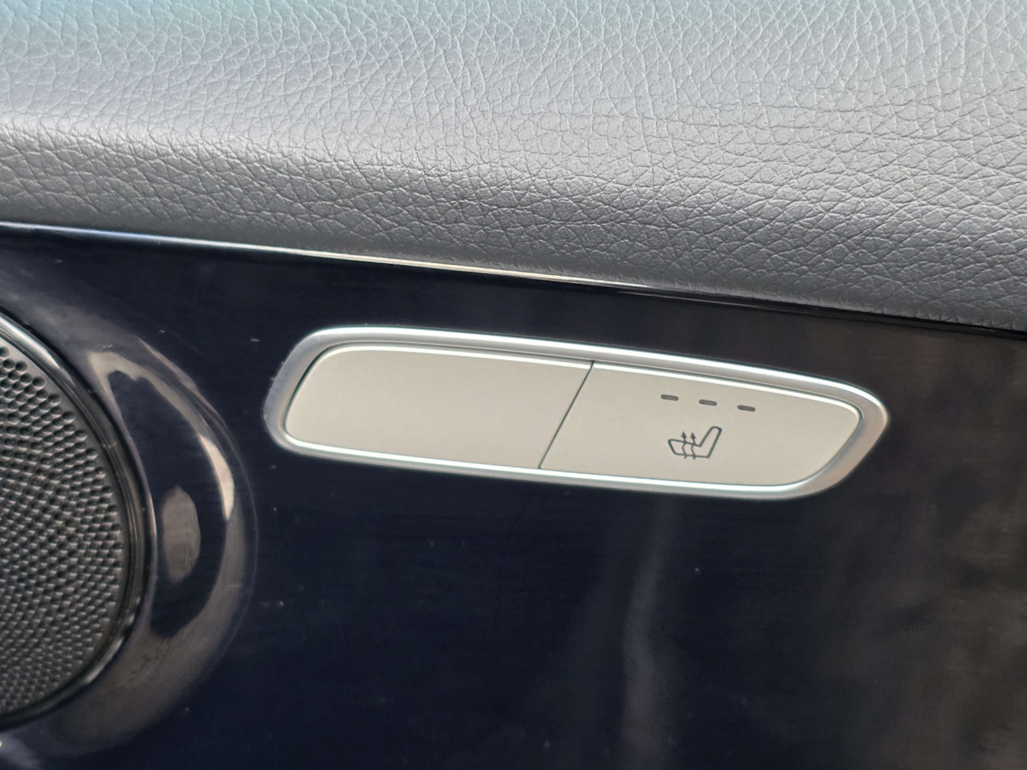 Used Mercedes-Benz GLC 2018 for sale - 76985172: Photo 37