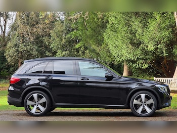 Used Mercedes-Benz GLC 2018 for sale - 76985172: Photo