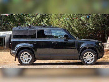 Used Land Rover Defender 2022 for sale - 79346264: Photo