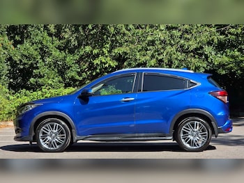 Used Honda HR-V 2015 for sale - 76556001: Photo