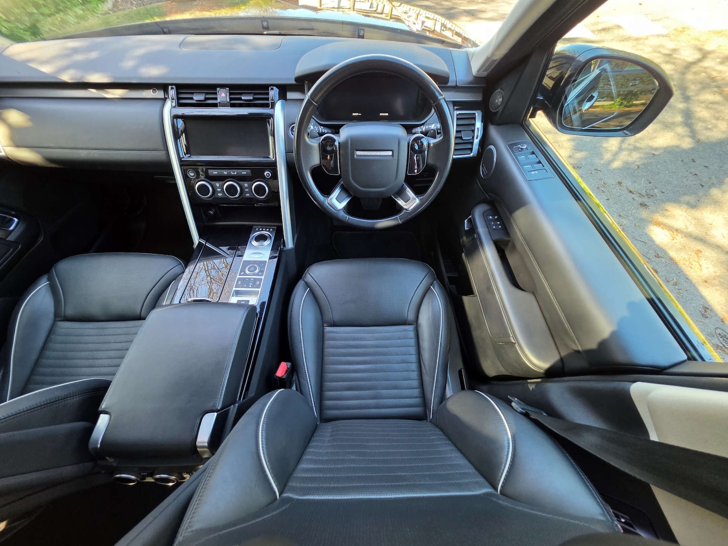 Used Land Rover Discovery 2020 for sale - 77916391: Photo 40