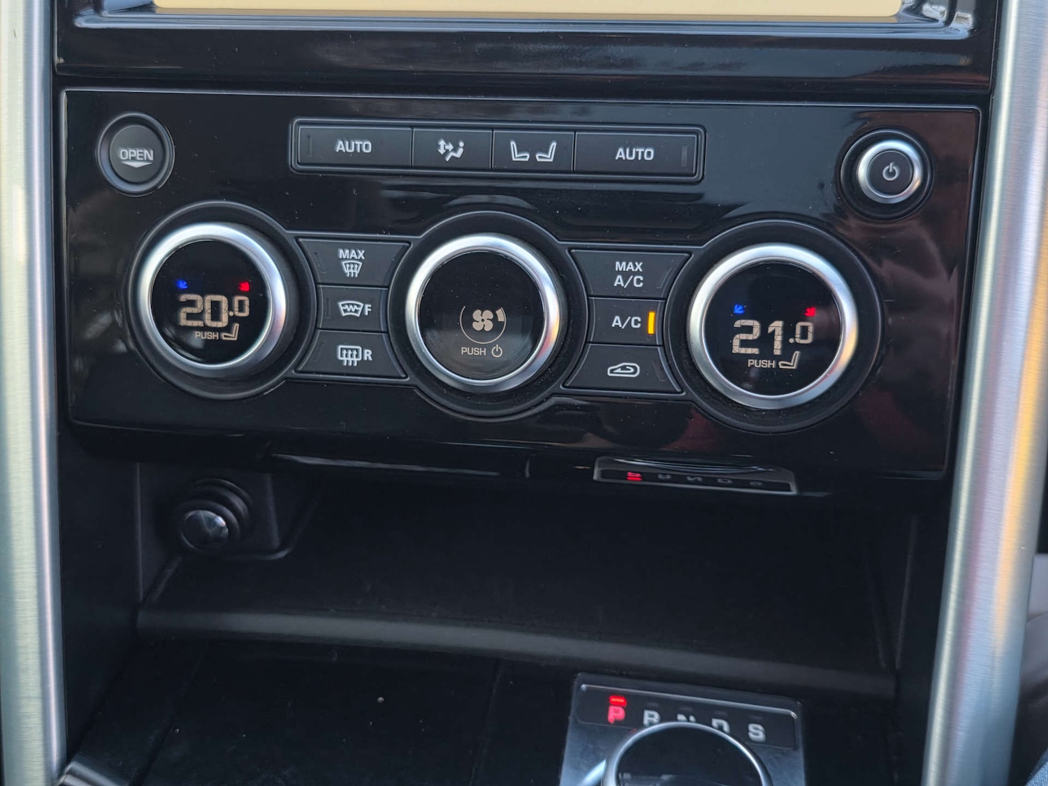 Used Land Rover Discovery 2020 for sale - 77916391: Photo 47