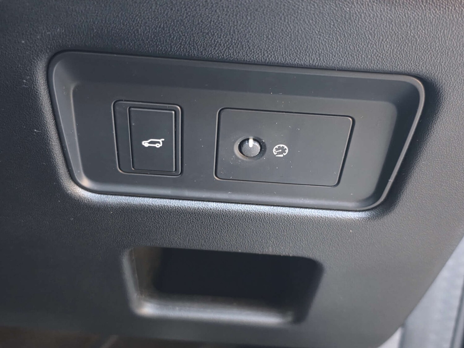 Used Land Rover Discovery 2020 for sale - 77916391: Photo 51