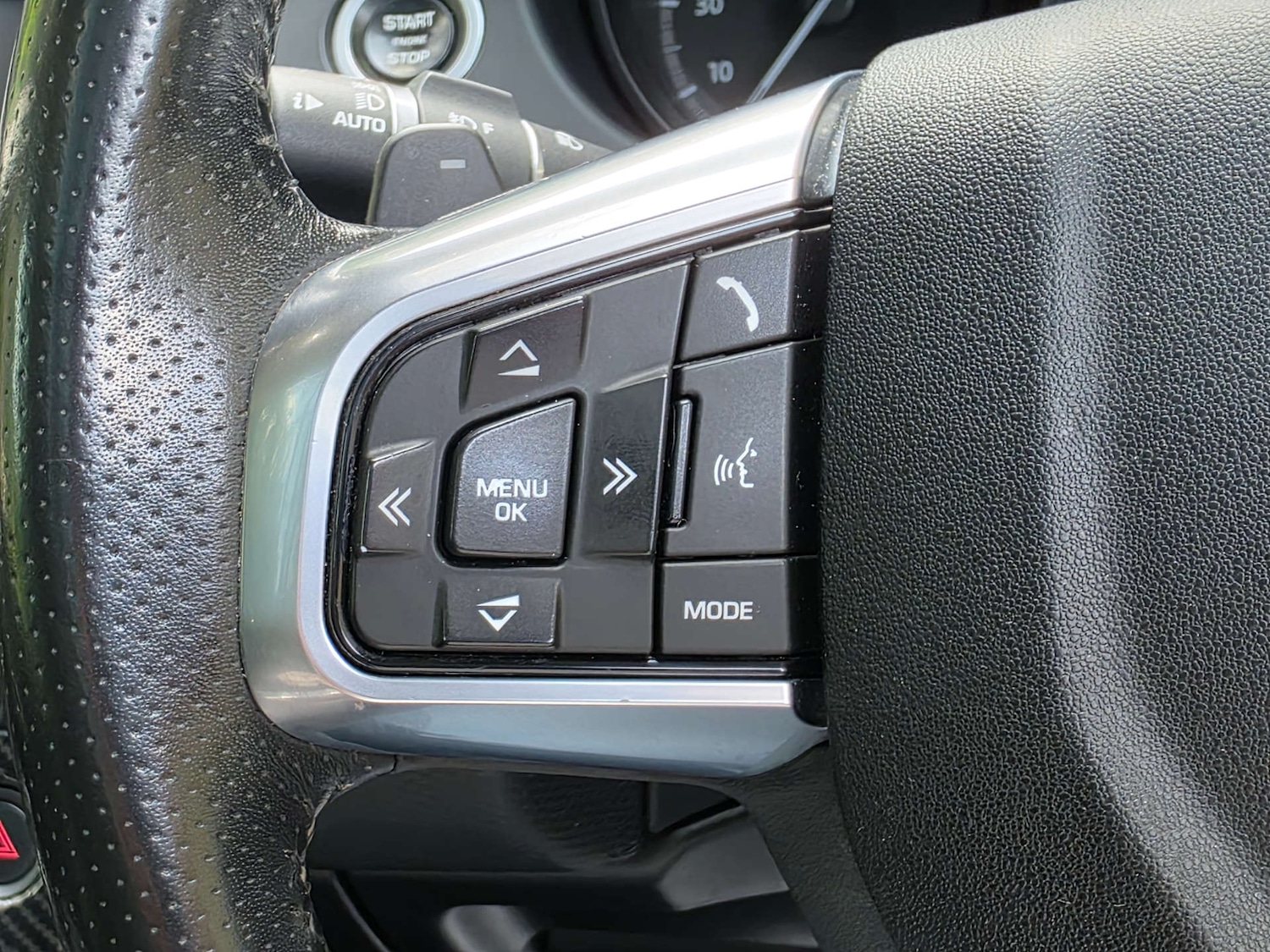 Used Land Rover Discovery Sport 2017 for sale - 76531549: Photo 53