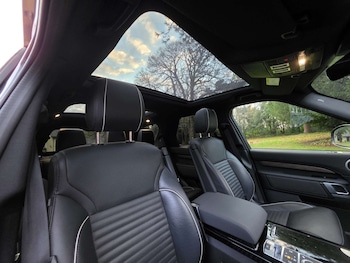 Used Land Rover Discovery 2019 for sale - 77025215: Photo