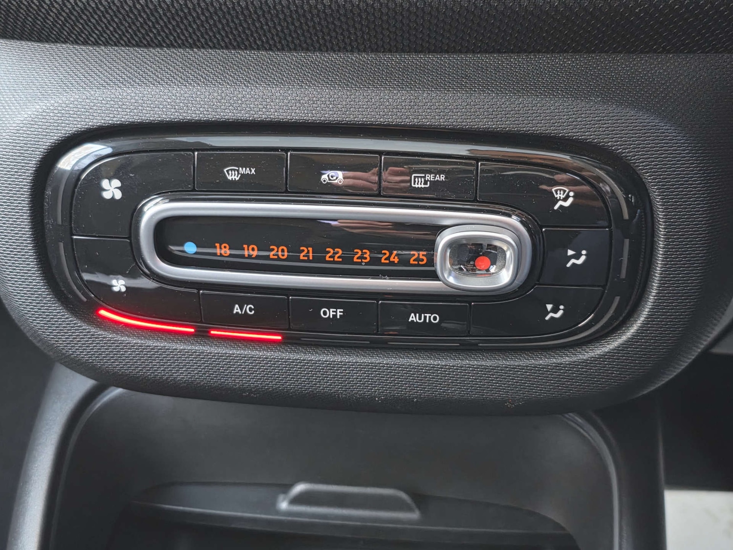 Used smart fortwo 2021 for sale - 77105760: Photo 39