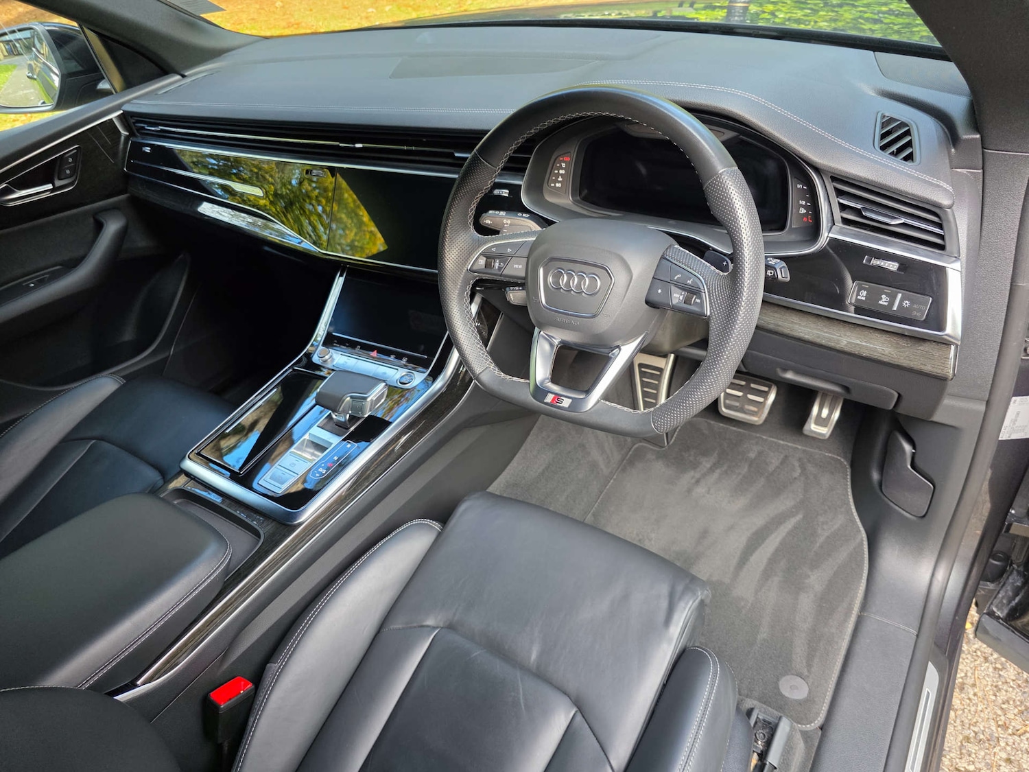 Used Audi Q8 2022 for sale - 76985160: Photo 15