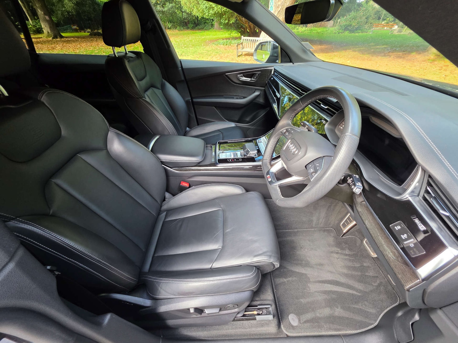 Used Audi Q8 2022 for sale - 76985160: Photo 17