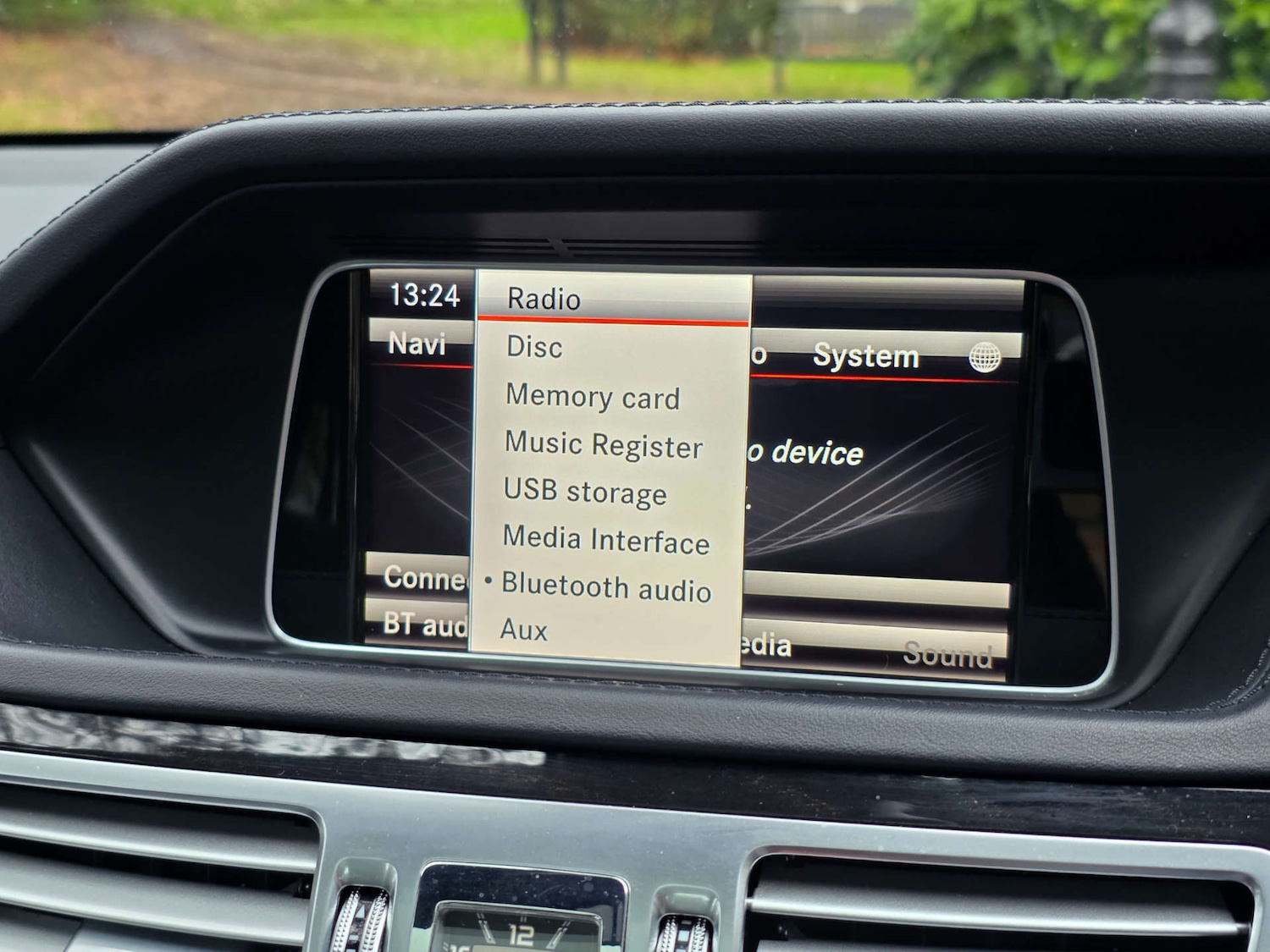 Used Mercedes-Benz E Class 2015 for sale - 76985157: Photo 56