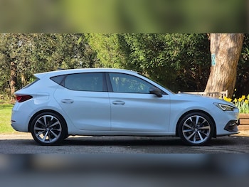 Used SEAT Leon 2024 for sale - 77932001: Photo