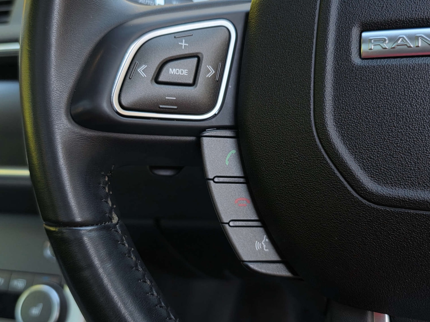 Used Land Rover Range Rover Evoque 2019 for sale - 77934076: Photo 37