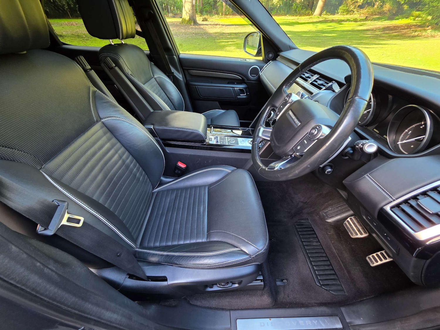 Used Land Rover Discovery 2017 for sale - 77301674: Photo 12