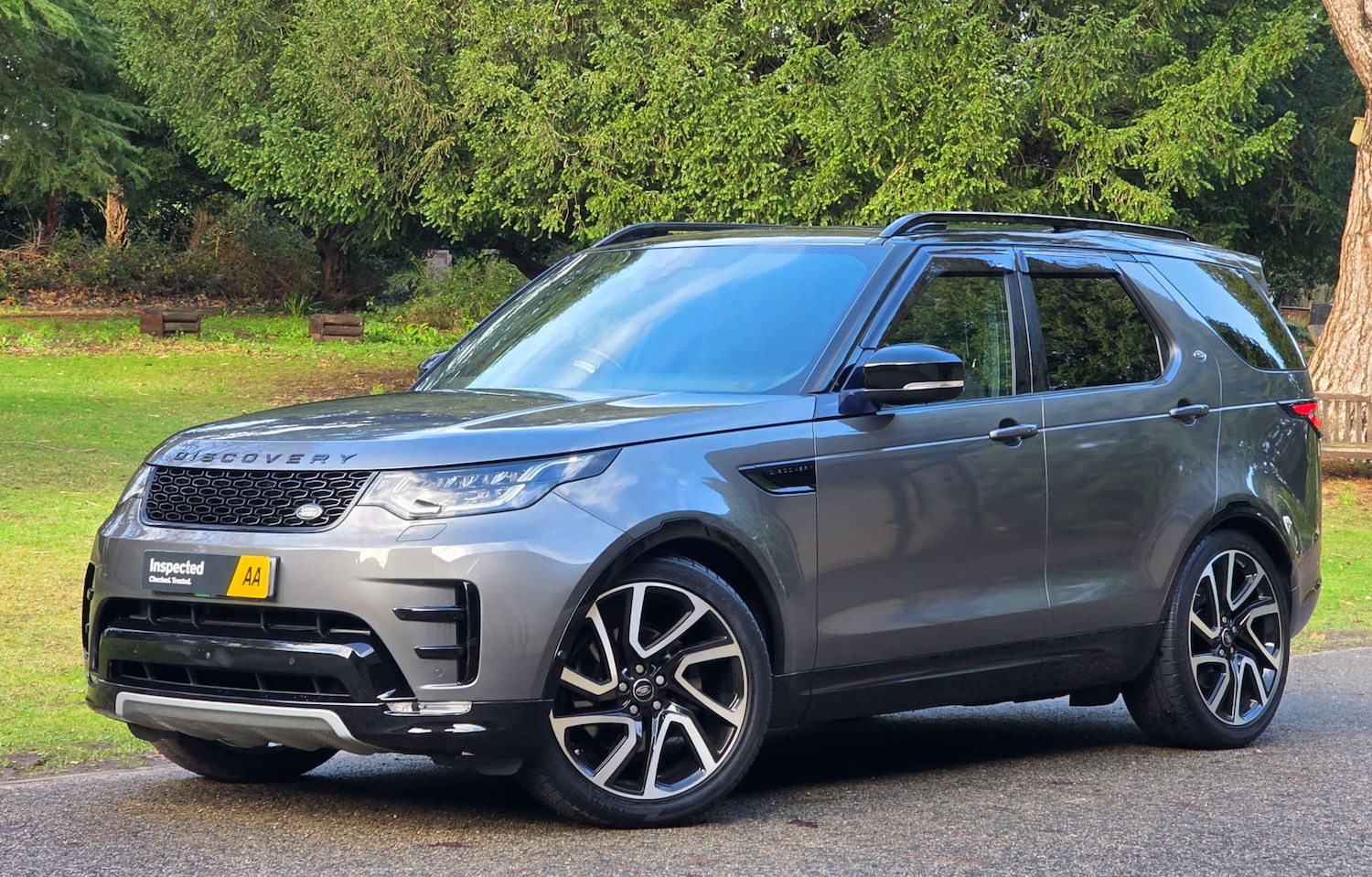 Used Land Rover Discovery 2017 for sale - 77301674: Photo 2